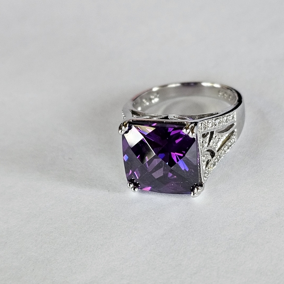 Ross Simons Checkerboard Cut Amethyst Ring Size 7 - Picture 13 of 17
